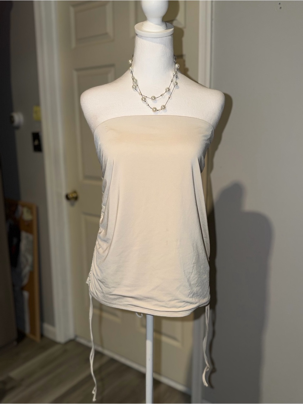 Express Cream Strapless Tube Camisole